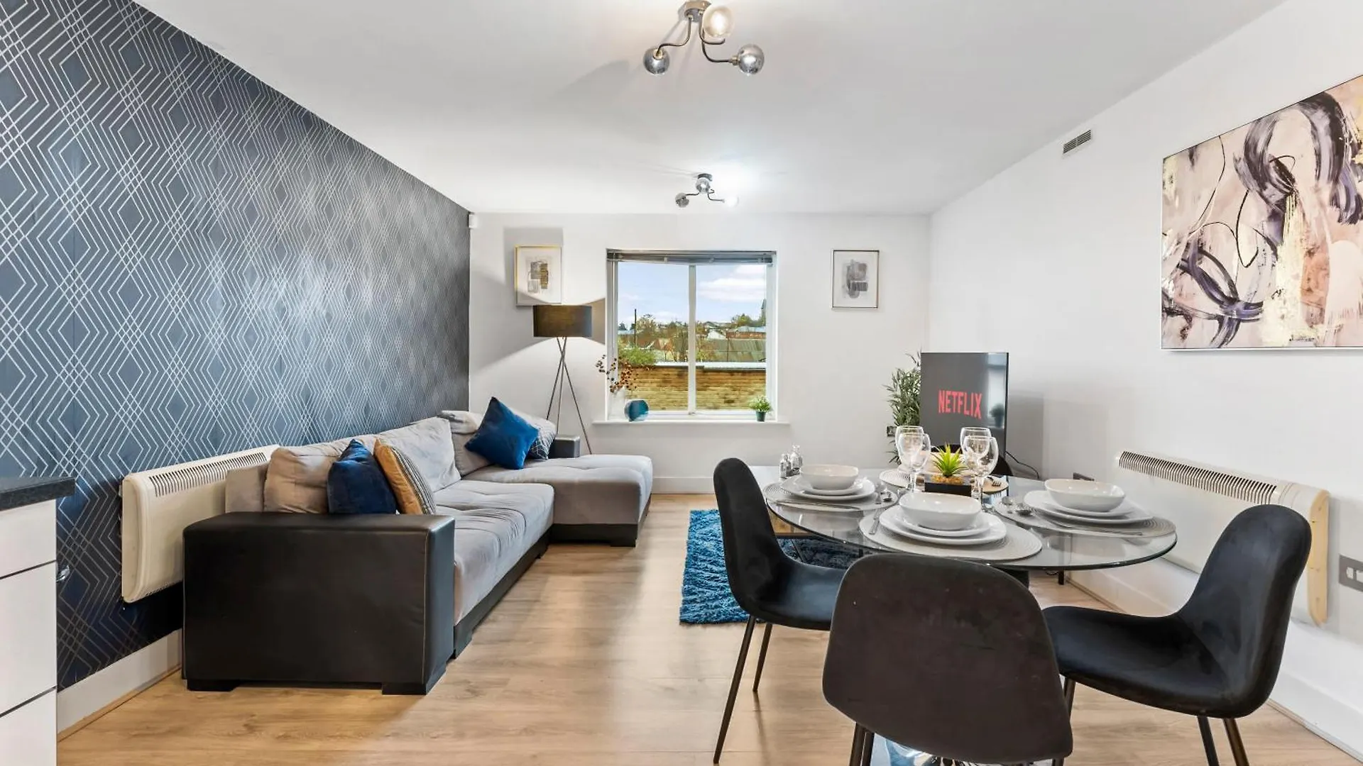 30 Percent Off! Stylish Apartment In Dewsbury - Sleeps 6- Newly Refurbished בריטניה